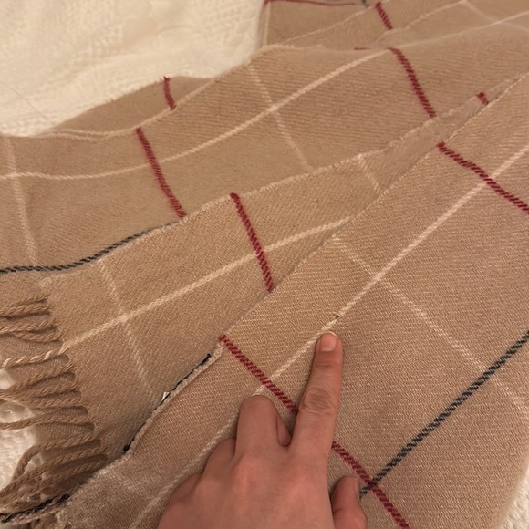 Authentic Bubuerry Wool Shawl Scarf Made in Japan - Picture 11 of 11